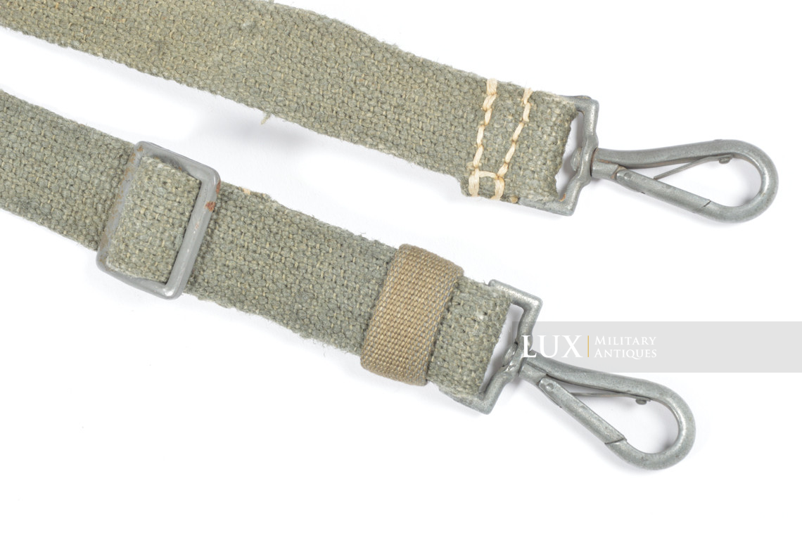 Sangle de transport en web de la sacoche pour cartouches de lance fusée allemand - photo 8
