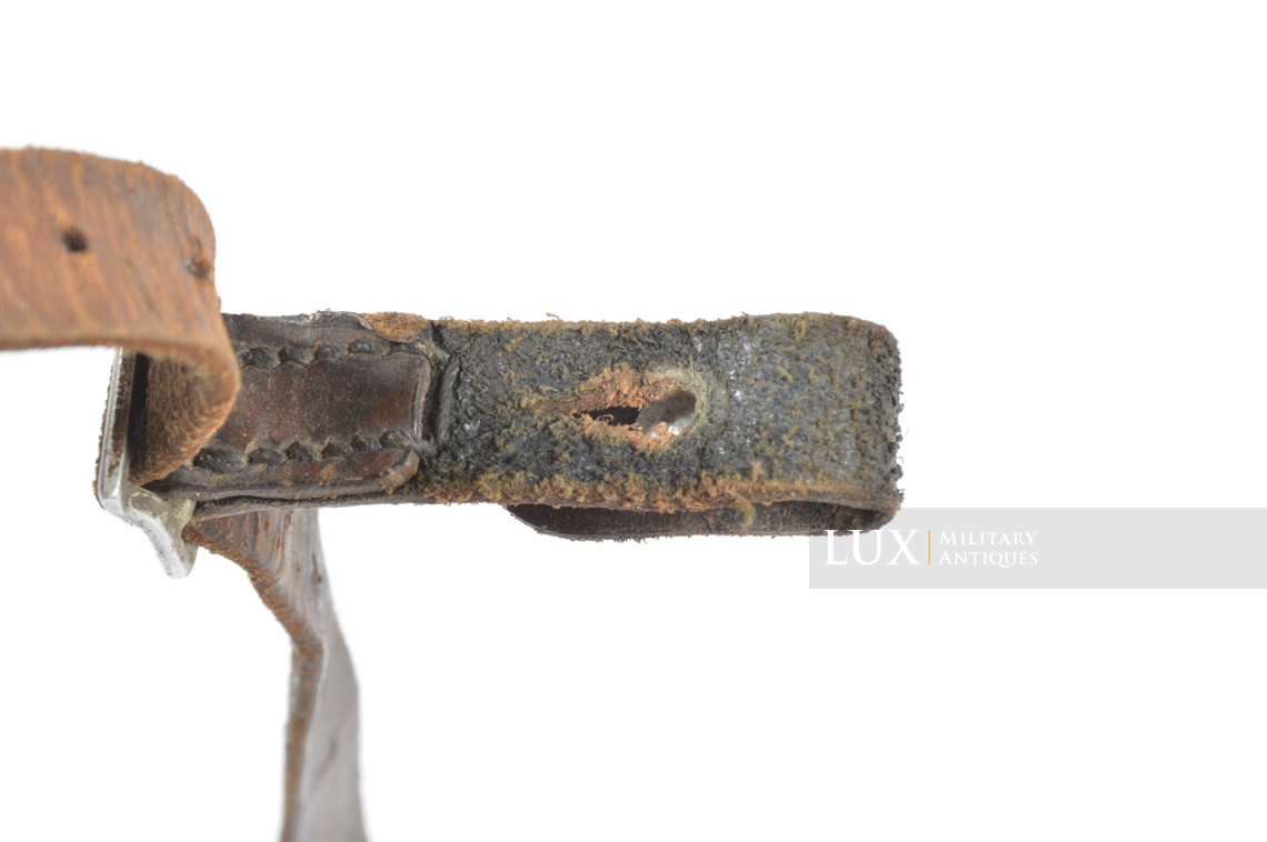 German helmet chinstrap, « CARL ACKVA 1942 » - photo 13