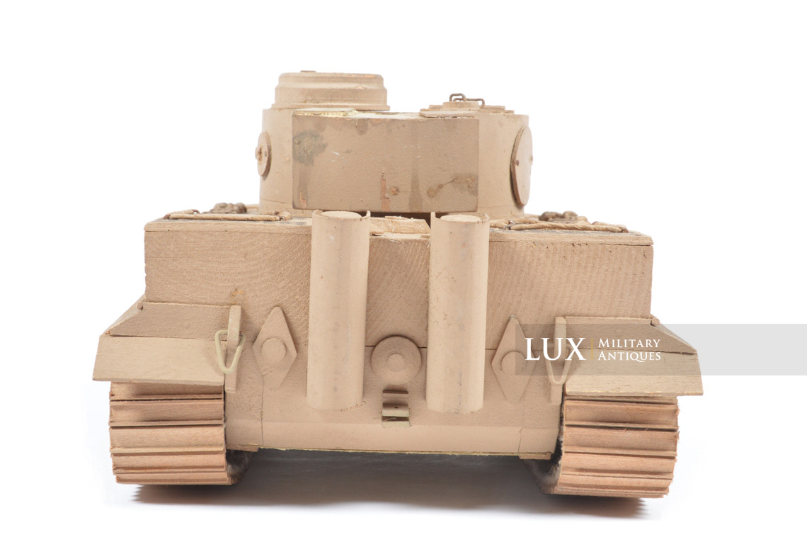 Maquette allemande d’instruction en bois d’un char « TIGER I » - photo 15