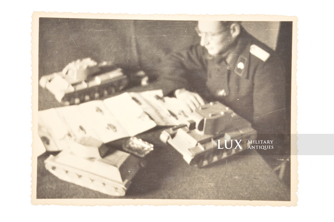 Maquette allemande d’instruction en bois d’un char « TIGER I » - photo 8