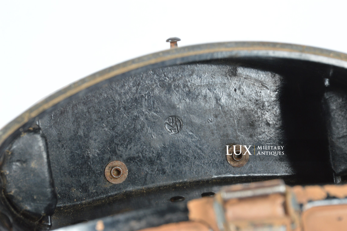 Very rare tan camouflaged German 6x30 binocular case in bakelite - photo 18