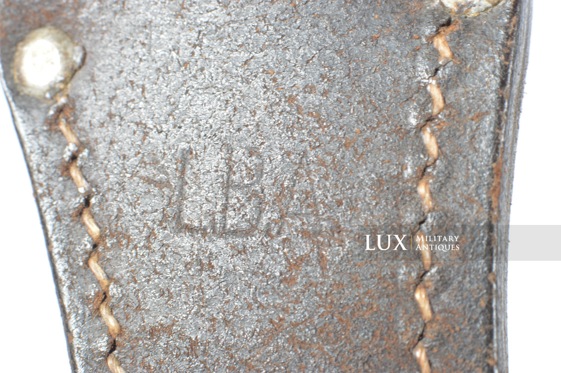 Early German Luftwaffe K98 bayonet frog, « L.B.A. » - photo 10