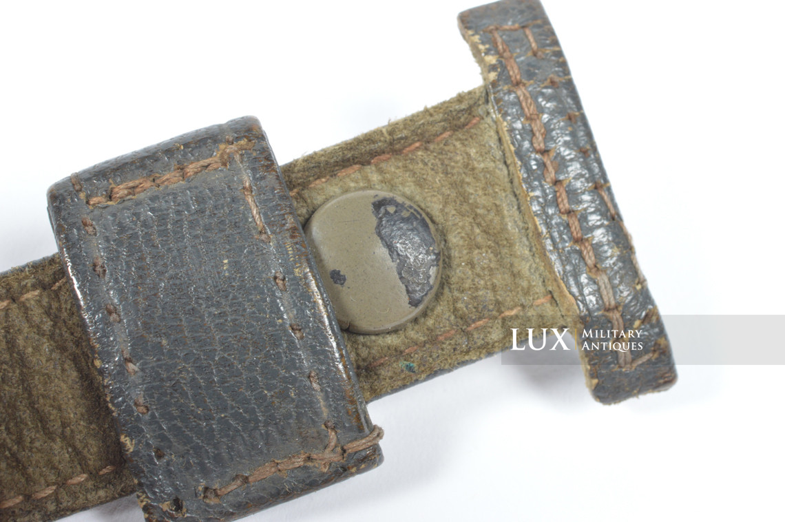 German M38 paratrooper helmet chinstrap - photo 17