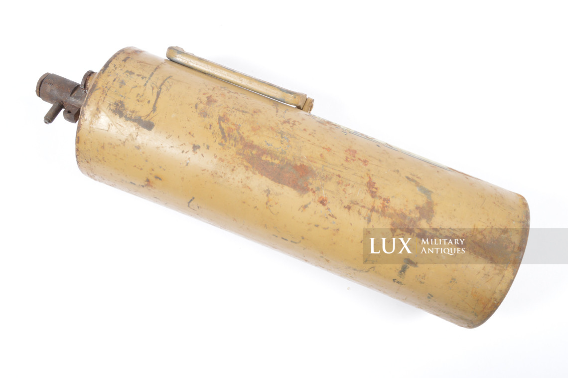 Late-war German armored vehicle issued fire extinguisher, « Tetra / 1943 » - photo 13