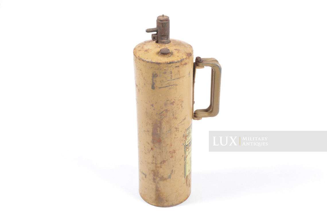Late-war German armored vehicle issued fire extinguisher, « Tetra / 1943 » - photo 16