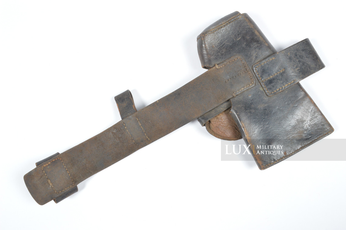 Early German pioneer axe carrying case - photo 12
