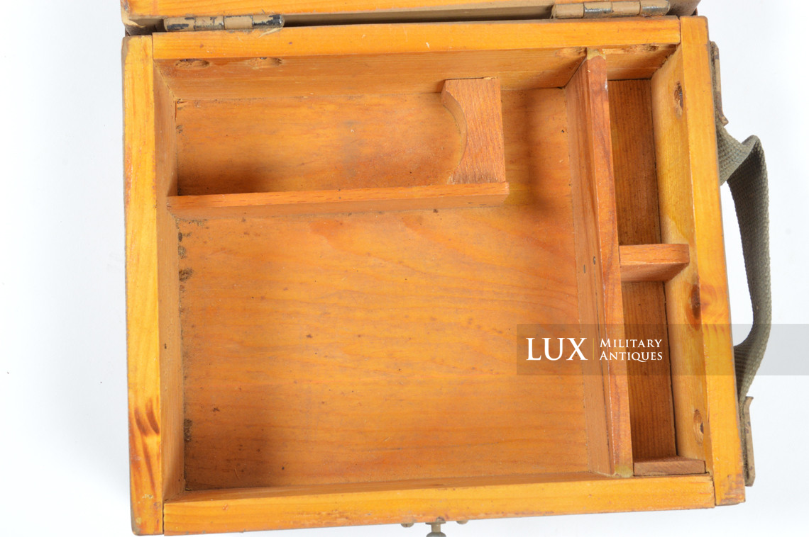 German late-war special issue blackout reading light storage box, « Beleuchtung » - photo 21