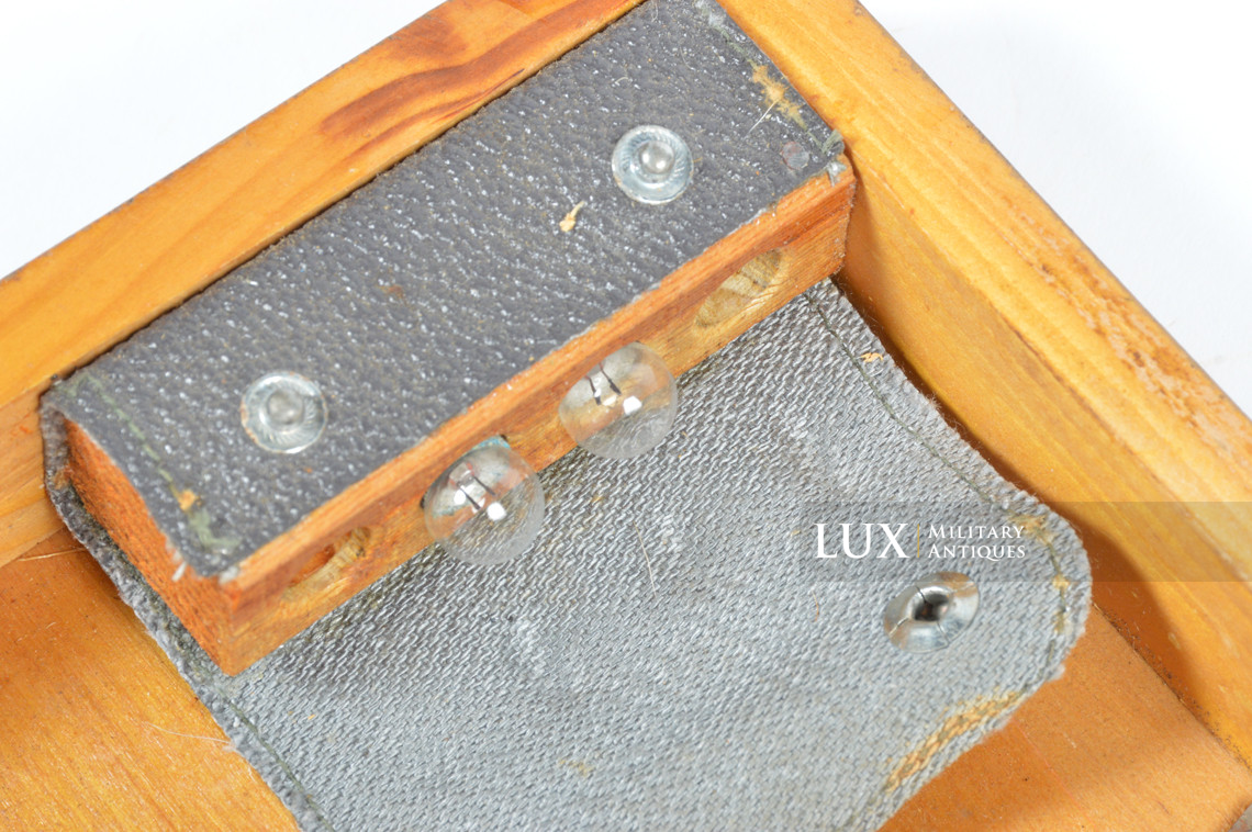 German late-war special issue blackout reading light storage box, « Beleuchtung » - photo 22