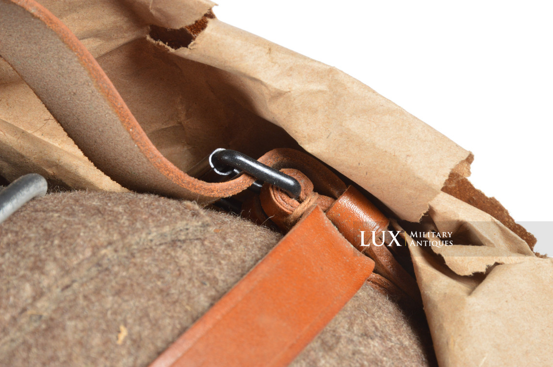 Unissued and boxed early-war German medics canteen, « LABEFLASCHE 31 » - photo 17