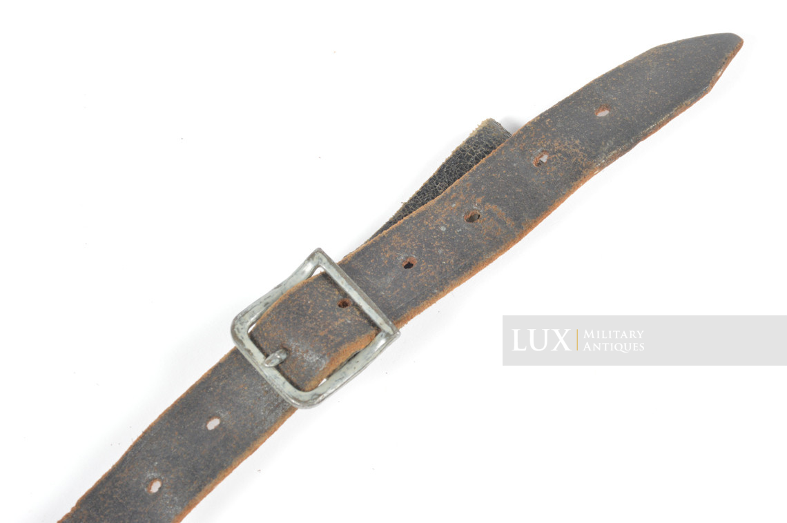 German helmet chinstrap, « G. SCHIELE LOBURG 1940 » - photo 8