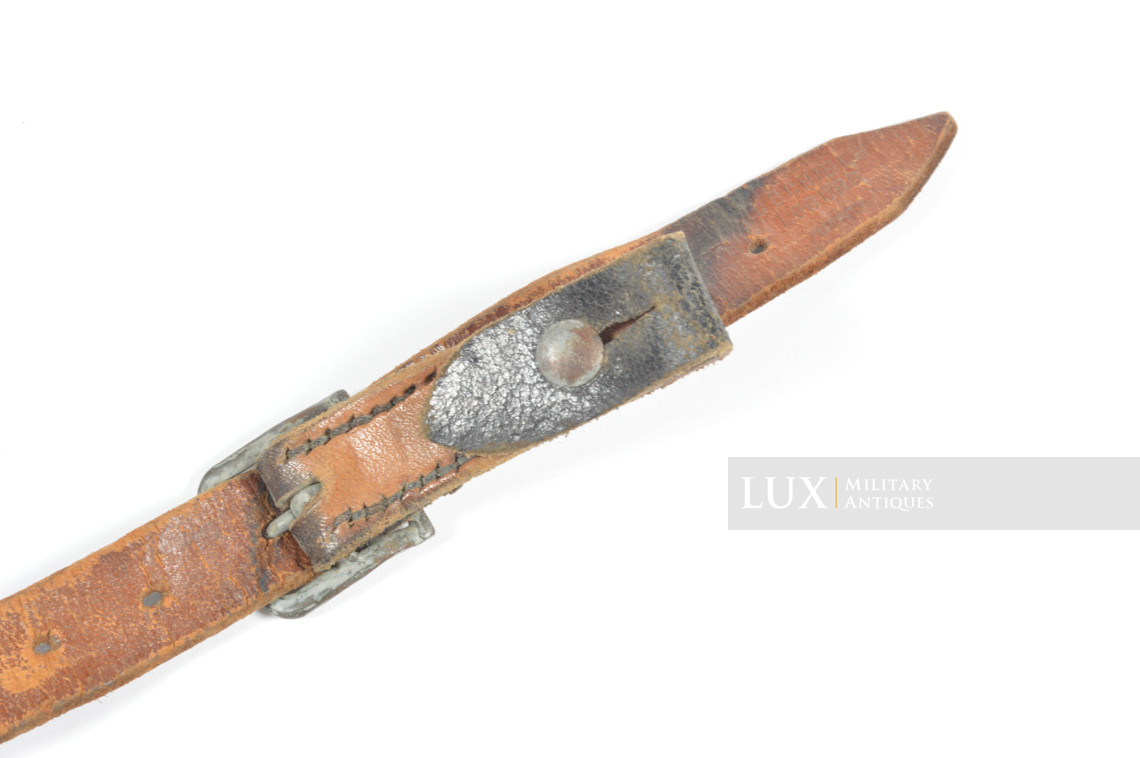 German helmet chinstrap, « G. SCHIELE LOBURG 1940 » - photo 12