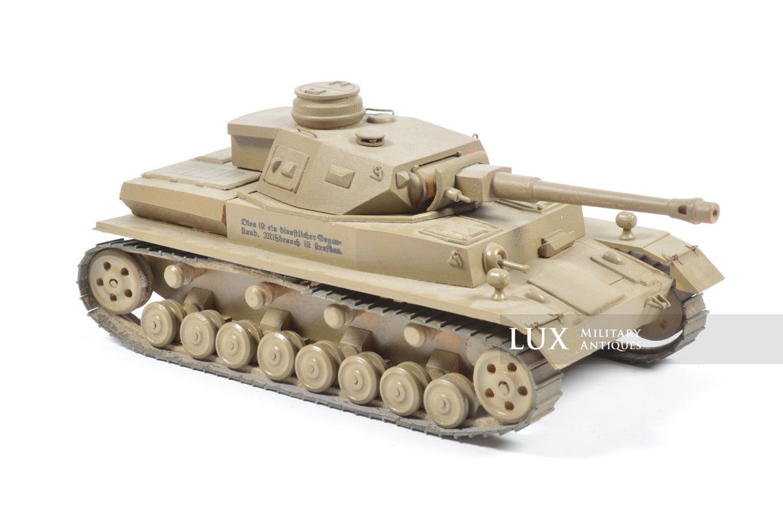 Maquette allemande d’instruction en bois d’un char « Panzer III » - photo 7