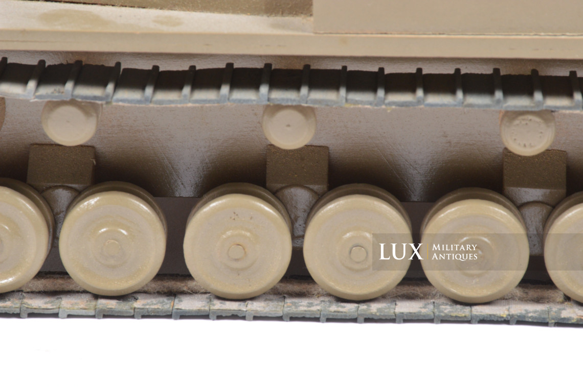 Maquette allemande d’instruction en bois d’un char « Panzer III » - photo 19