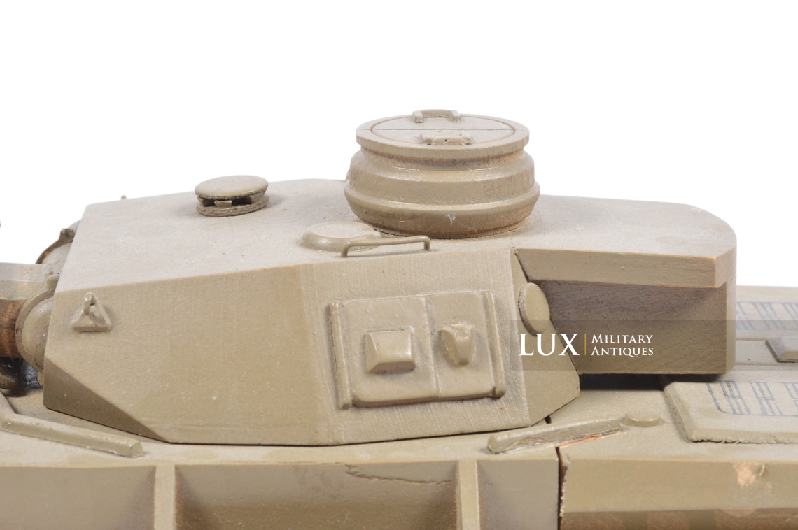 Maquette allemande d’instruction en bois d’un char « Panzer III » - photo 21