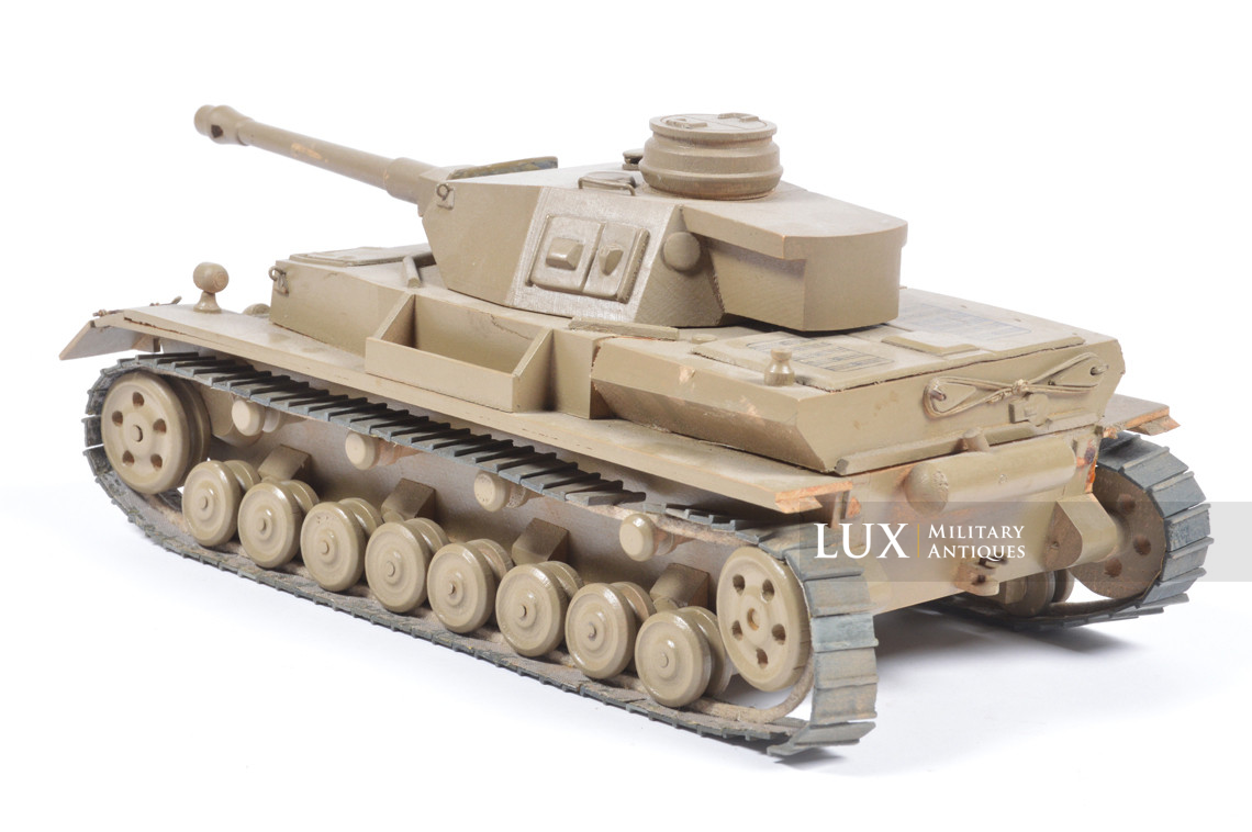 Maquette allemande d’instruction en bois d’un char « Panzer III » - photo 22