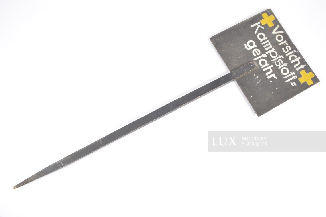 Rare German toxic gas warning sign, « kampfstoff-Gefahr » - photo 11