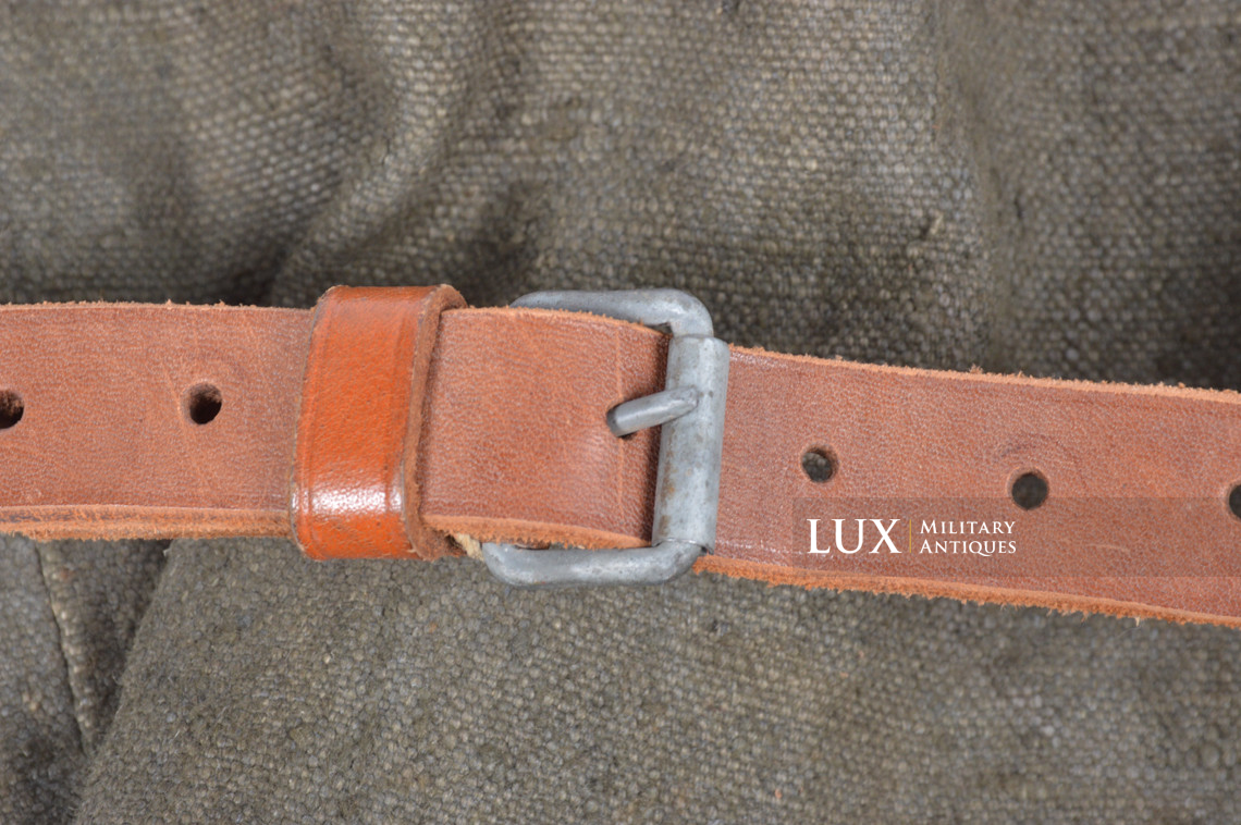 German special purpose radio antena storage case - photo 8