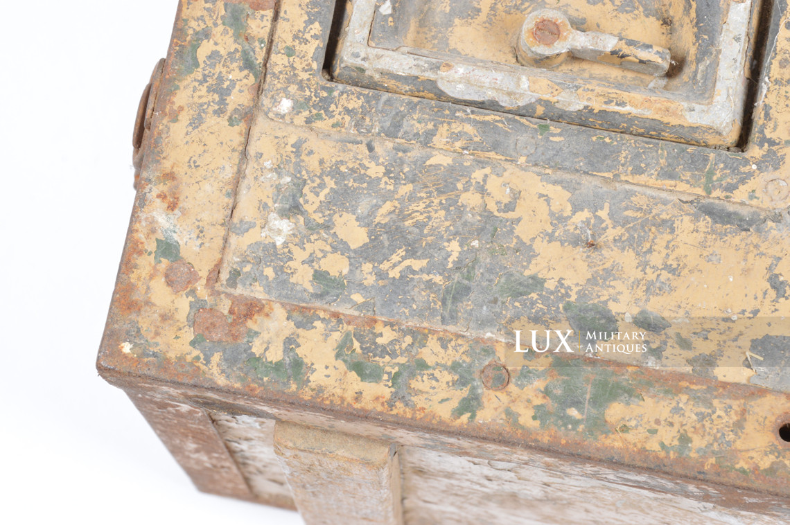 Camouflaged German radio accessories crate, « Torn.Fu.d2 Zubehör » - photo 13
