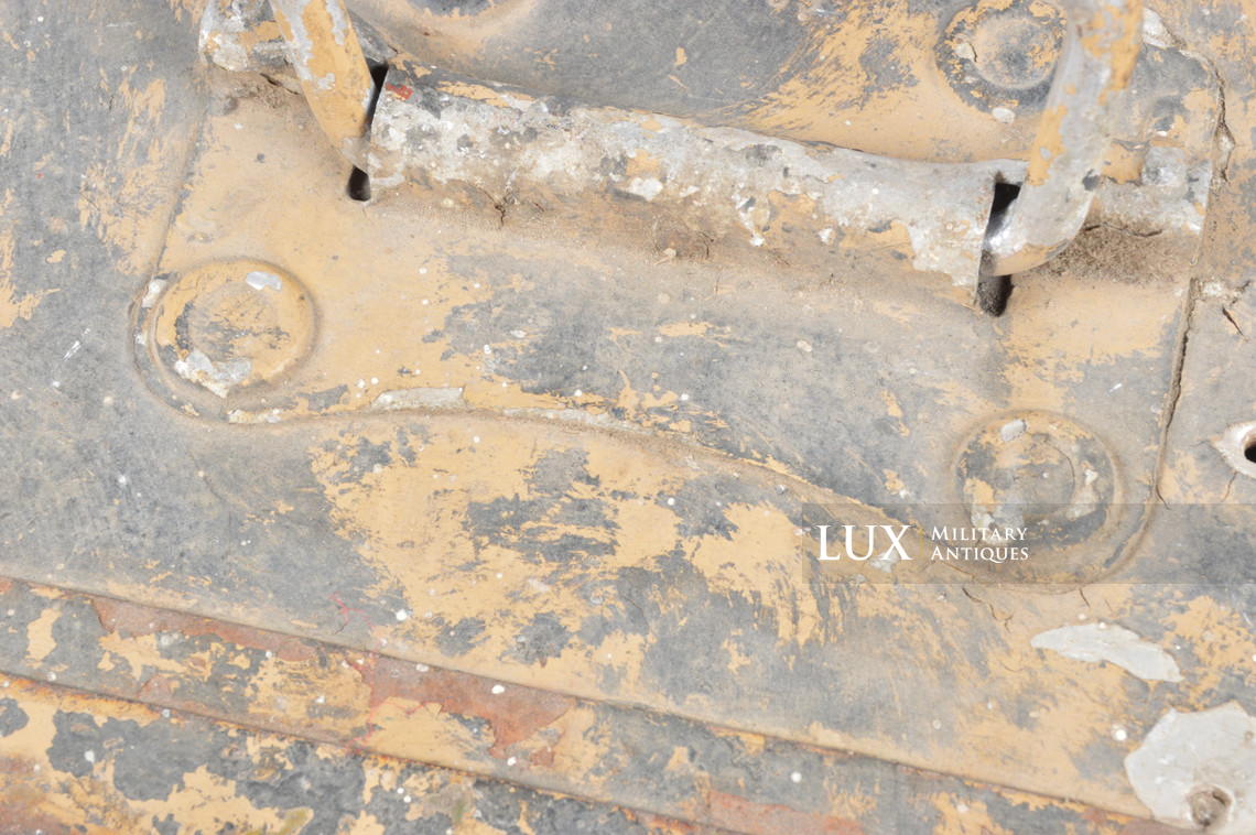 Camouflaged German radio accessories crate, « Torn.Fu.d2 Zubehör » - photo 26