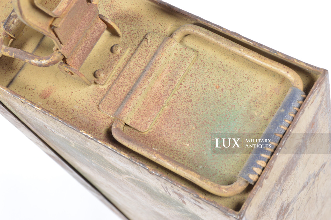 Caisse MG34/42 fin de guerre camouflée trois tons, « brc43 » - photo 24