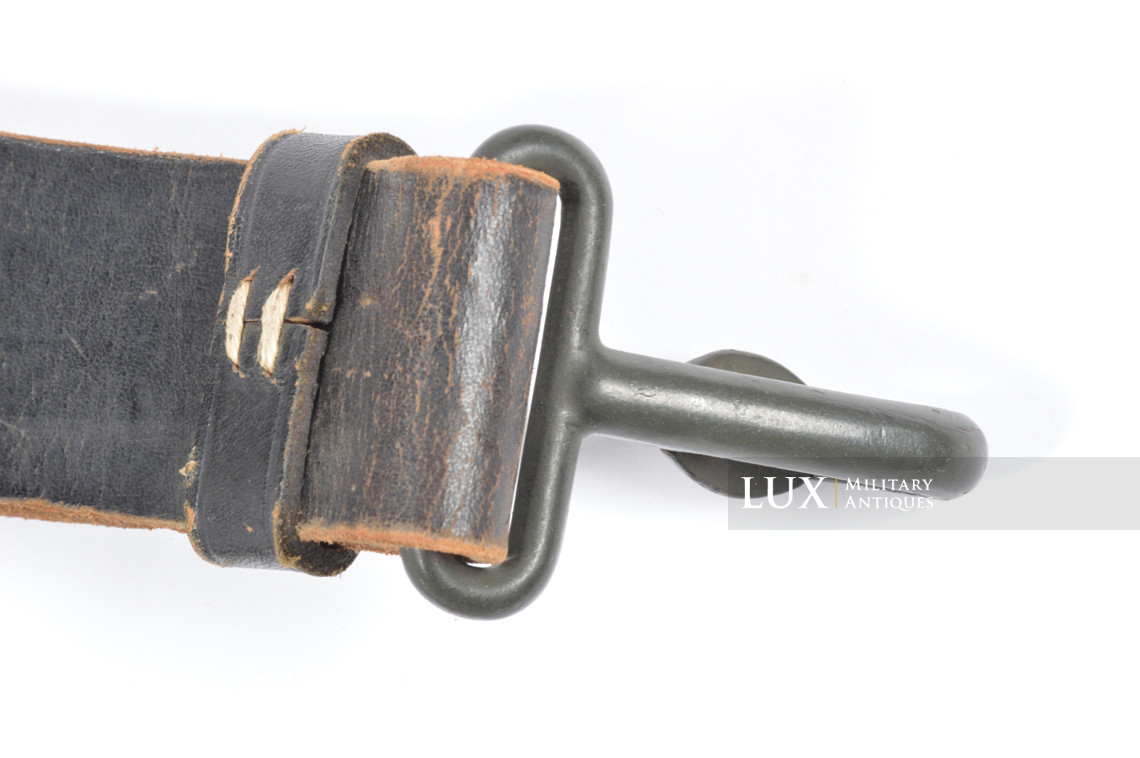 Rare German six pocket MP38/40 pouch carrying strap in leather - photo 15