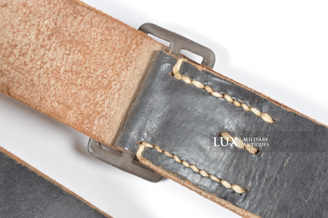 Rare German six pocket MP38/40 pouch carrying strap in leather - photo 16