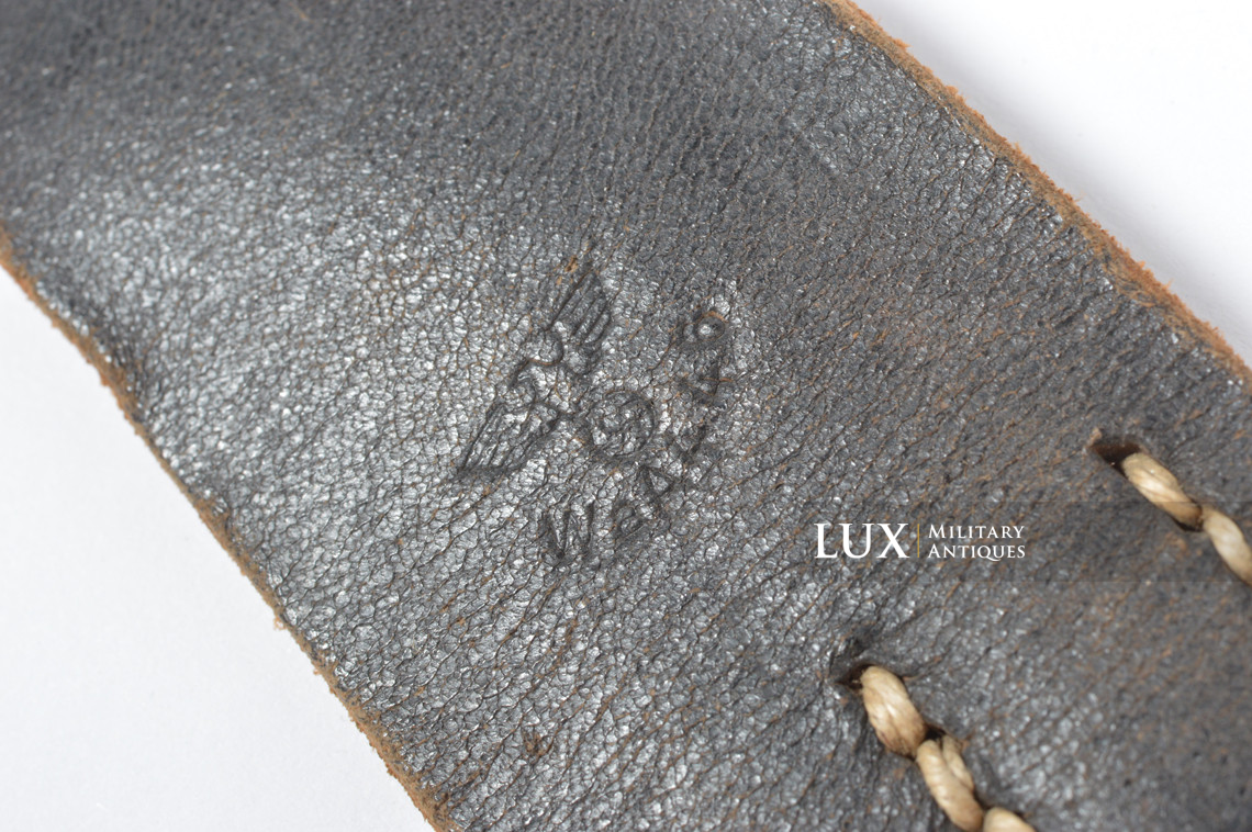 Rare German six pocket MP38/40 pouch carrying strap in leather - photo 12