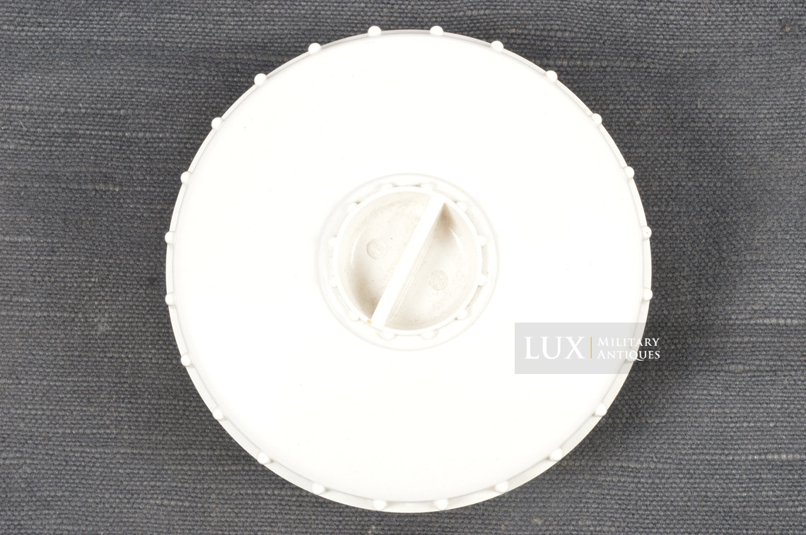 German white bakelite butterdish - photo 8