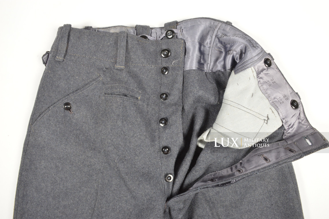 Rare unissued Luftwaffe M43 combat trousers, « Keilhose » - photo 24