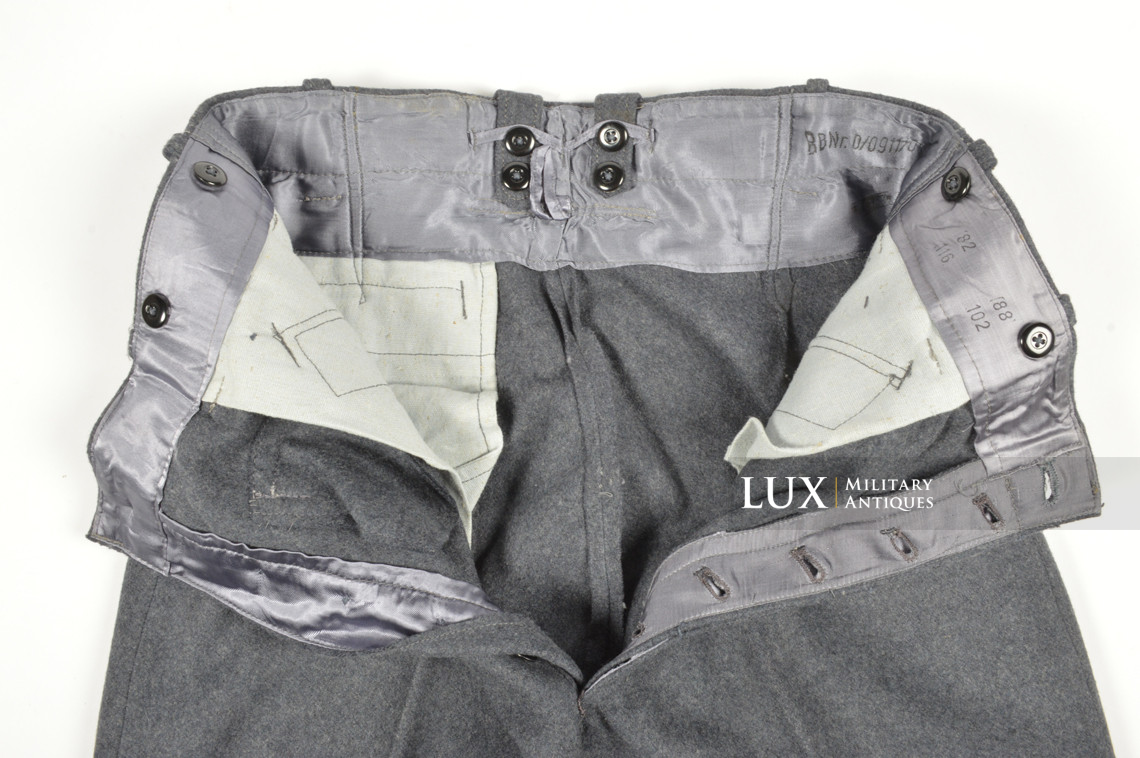 Rare unissued Luftwaffe M43 combat trousers, « Keilhose » - photo 27