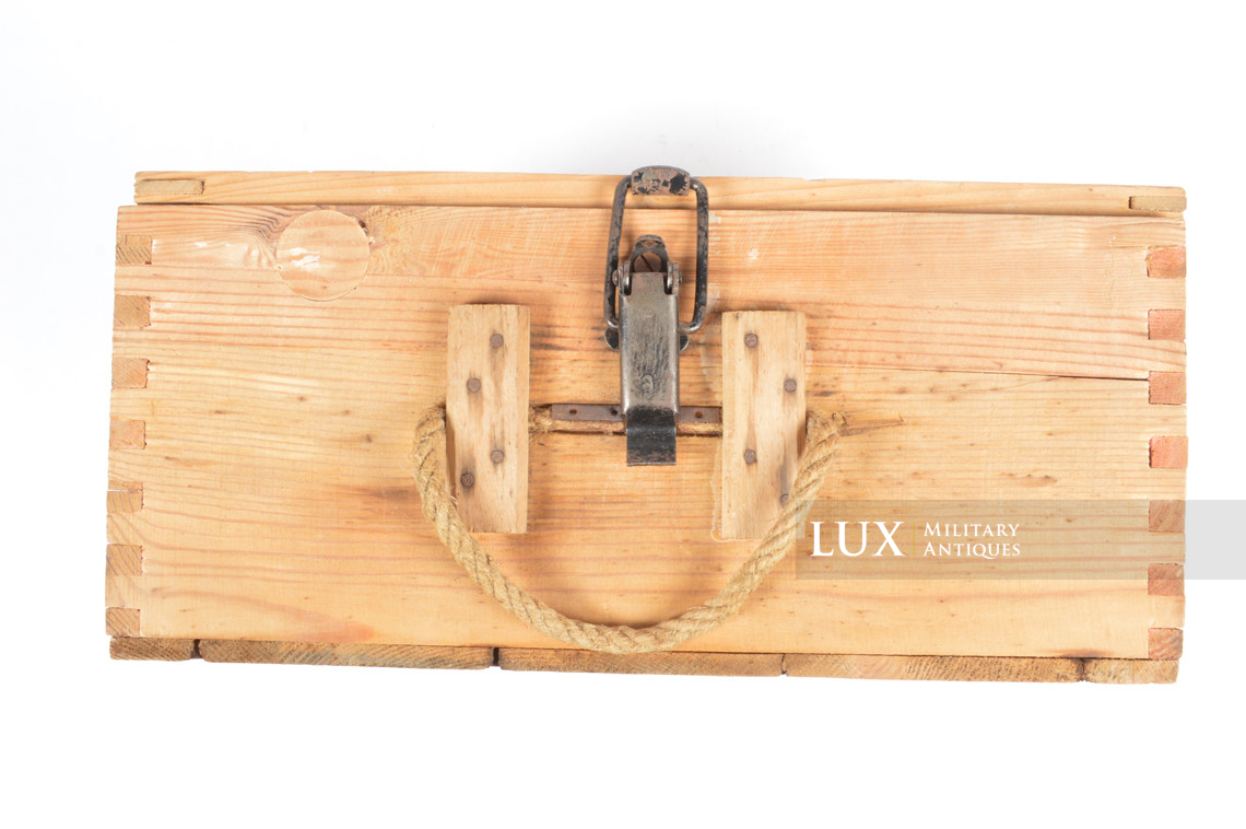 Caisse allemande fin de guerre de 900 cartouches 7,92mm, « Patronenkasten 900 » - photo 9