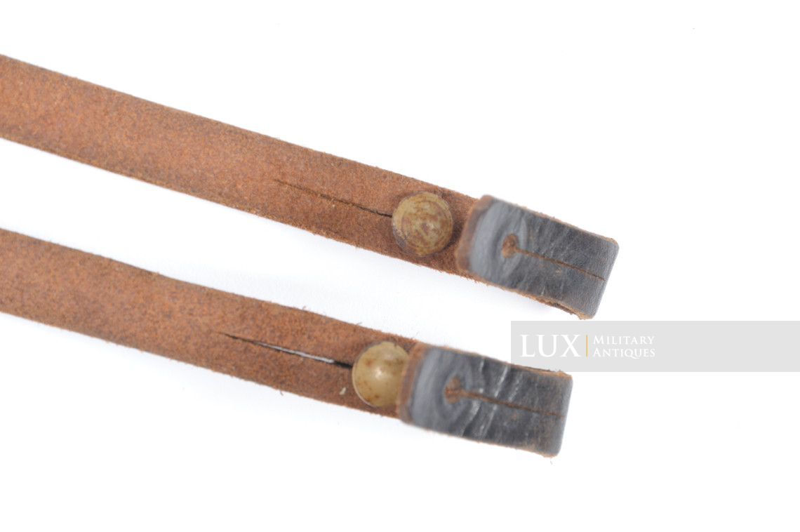 Late war German binocular leather neck strap - photo 10