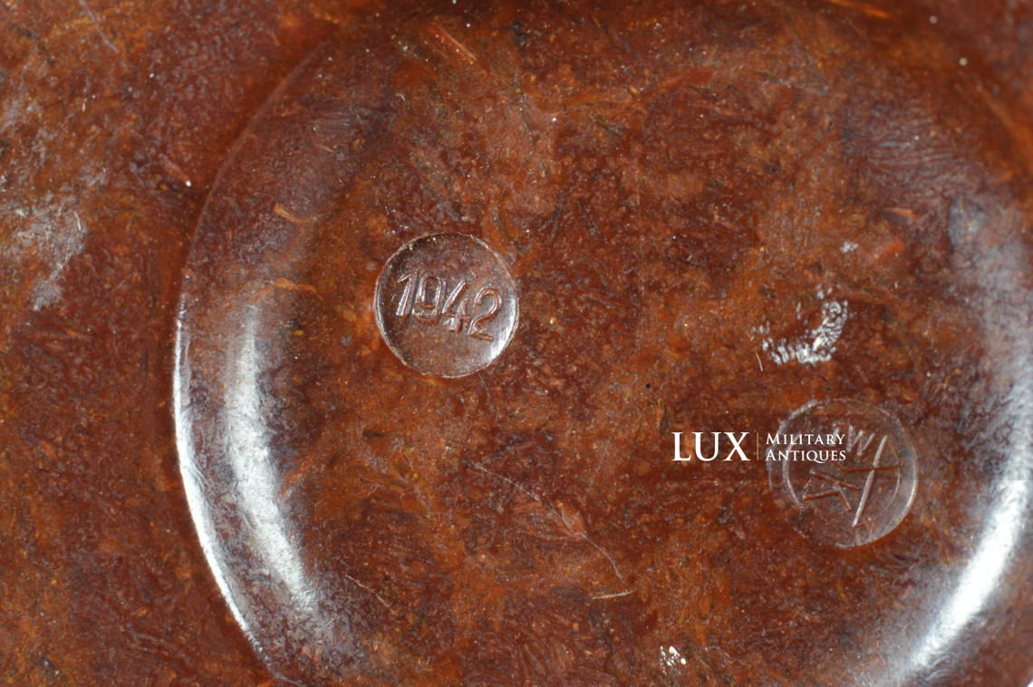 German brown bakelite butterdish - photo 15