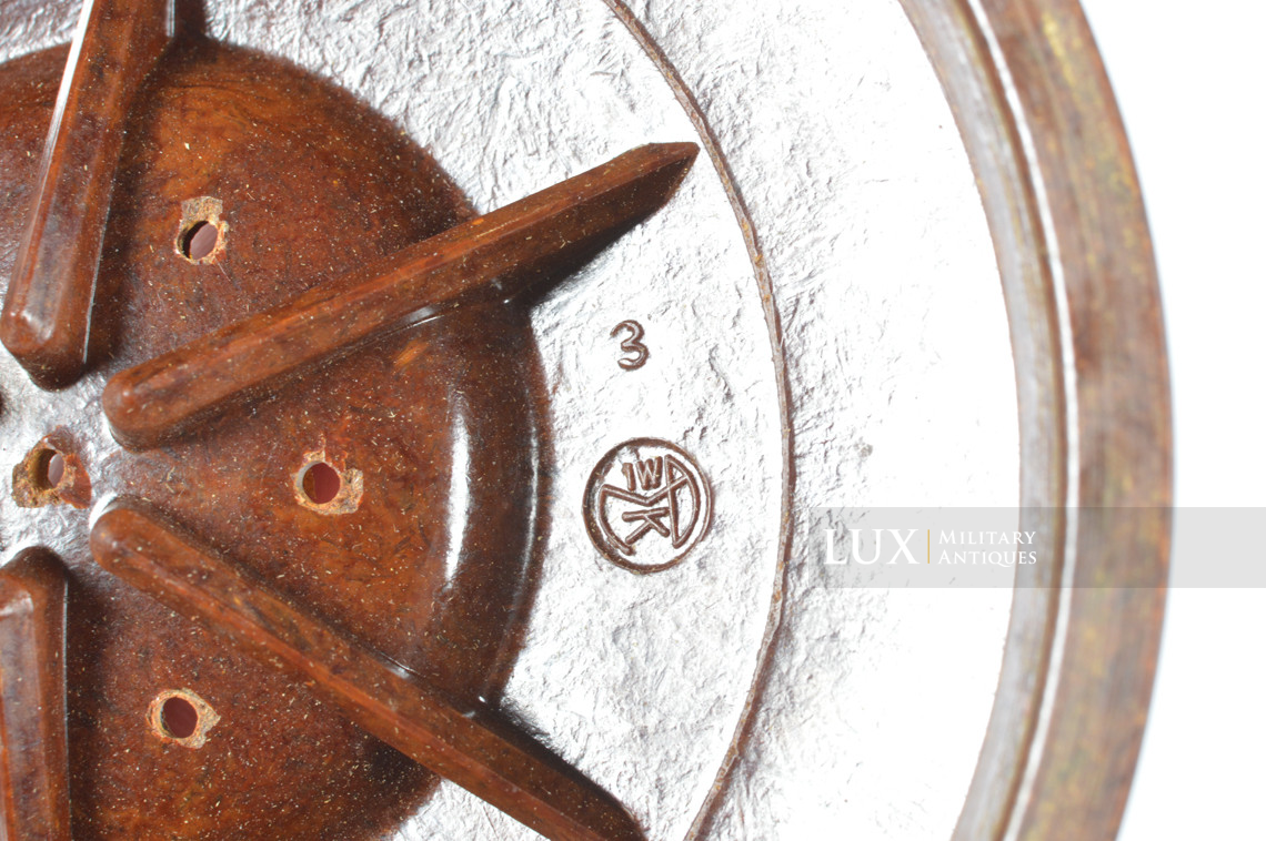 German brown bakelite butterdish - photo 17