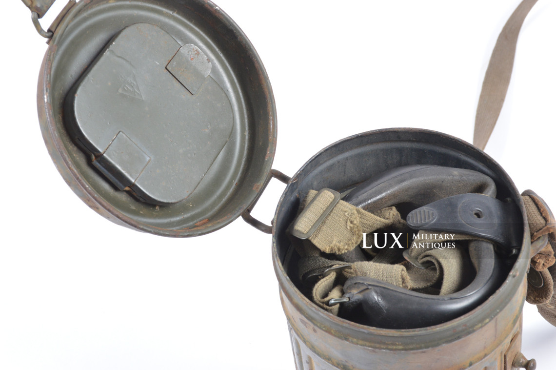 Ensemble boîtier de masque anti-gaz allemand camouflé trois tons - photo 40