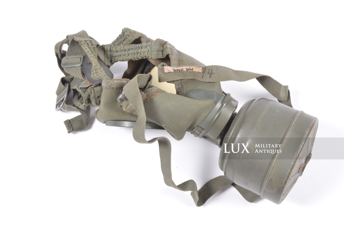 German three-tone camouflage gas mask canister, « named / Paris » - photo 40