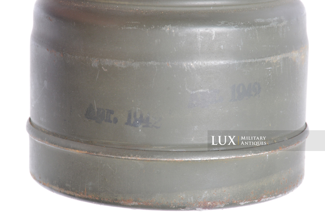 German three-tone camouflage gas mask canister, « named / Paris » - photo 42