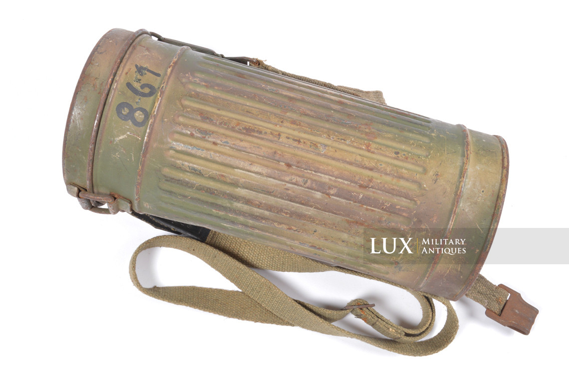 German three-tone camouflage gas mask canister, « Normandy / as-found » - photo 12