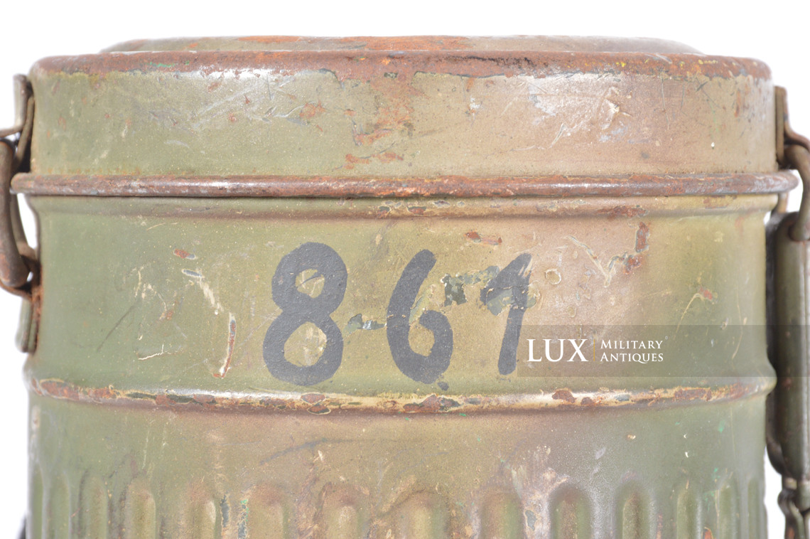 German three-tone camouflage gas mask canister, « Normandy / as-found » - photo 15