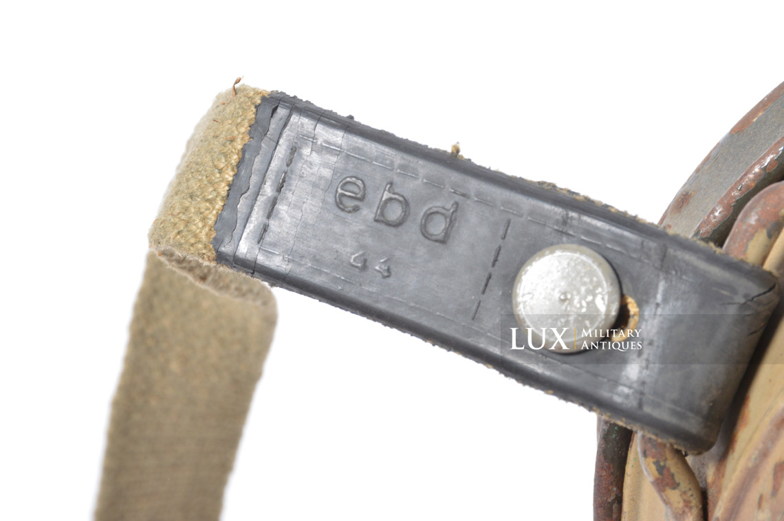 German three-tone camouflage gas mask canister, « Normandy / as-found » - photo 25