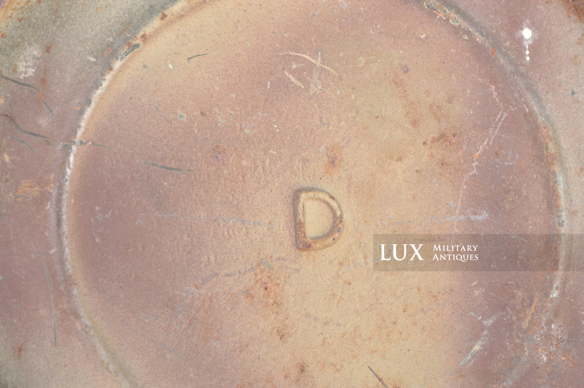 German three-tone camouflage gas mask canister, « Normandy / as-found » - photo 28