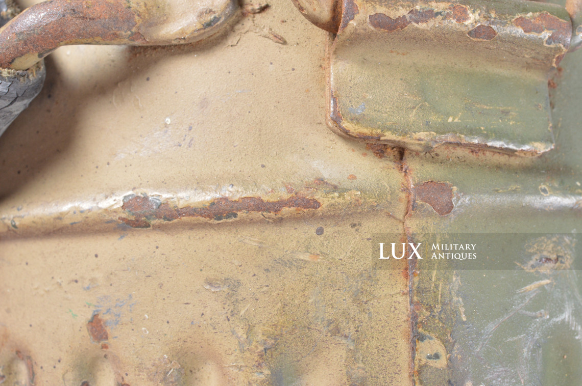 German three-tone camouflage gas mask canister, « Normandy / as-found » - photo 31