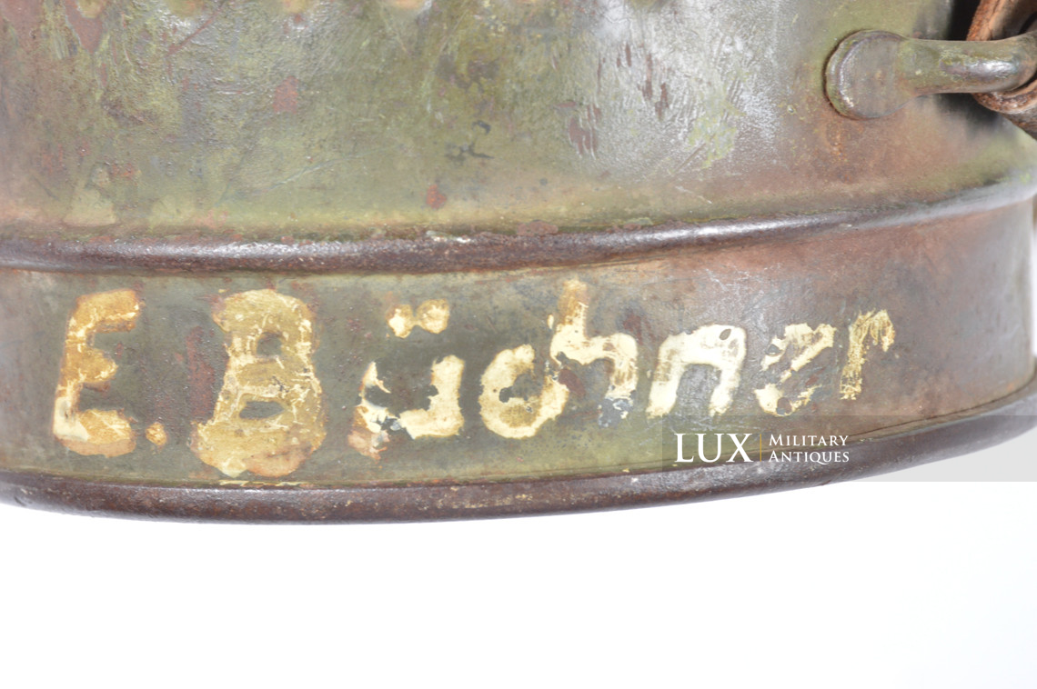 German three-tone camouflage gas mask canister set, « named / flak unit marked » - photo 17