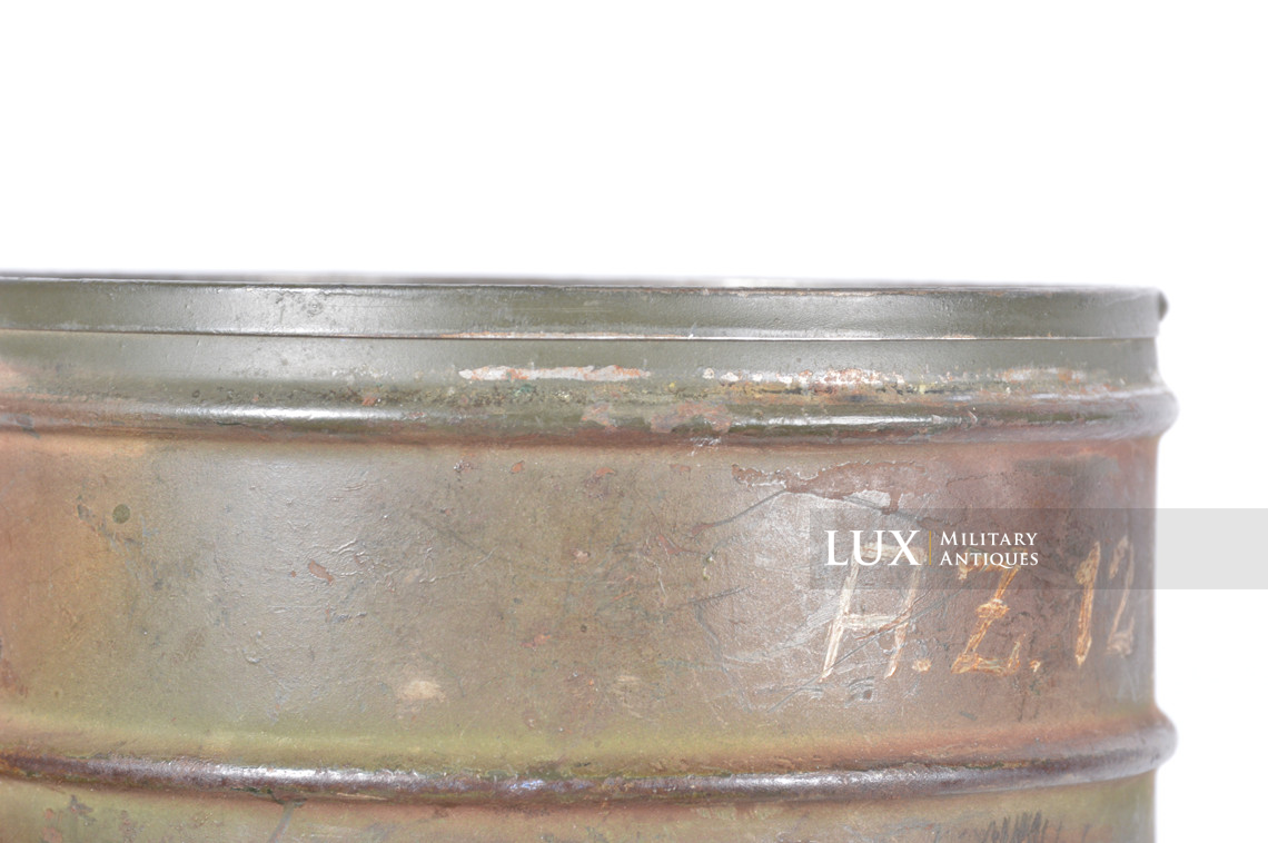 German three-tone camouflage gas mask canister set, « named / flak unit marked » - photo 18