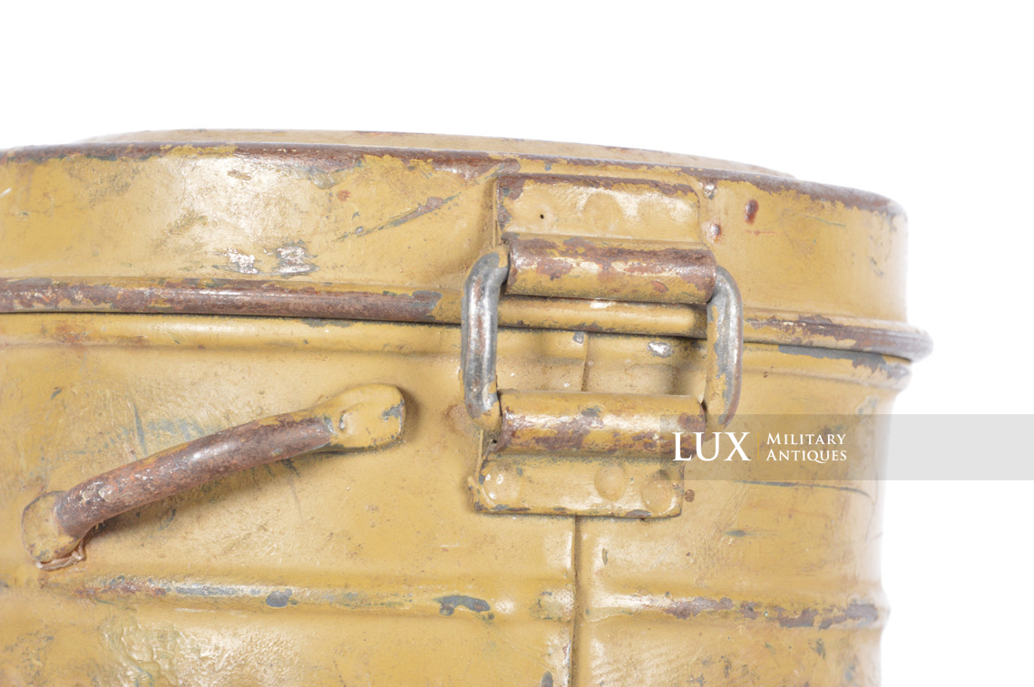 German tan camouflage gas mask canister, « Uffz Reckert » - photo 15