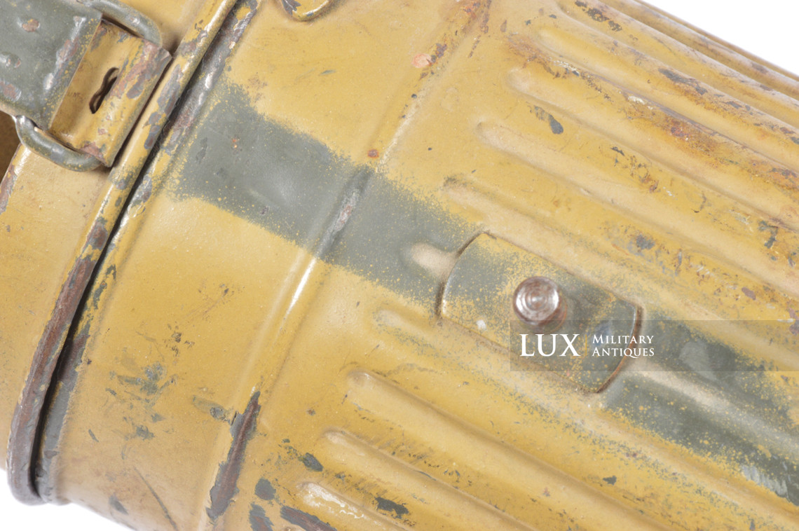 German tan camouflage gas mask canister, « Uffz Reckert » - photo 21