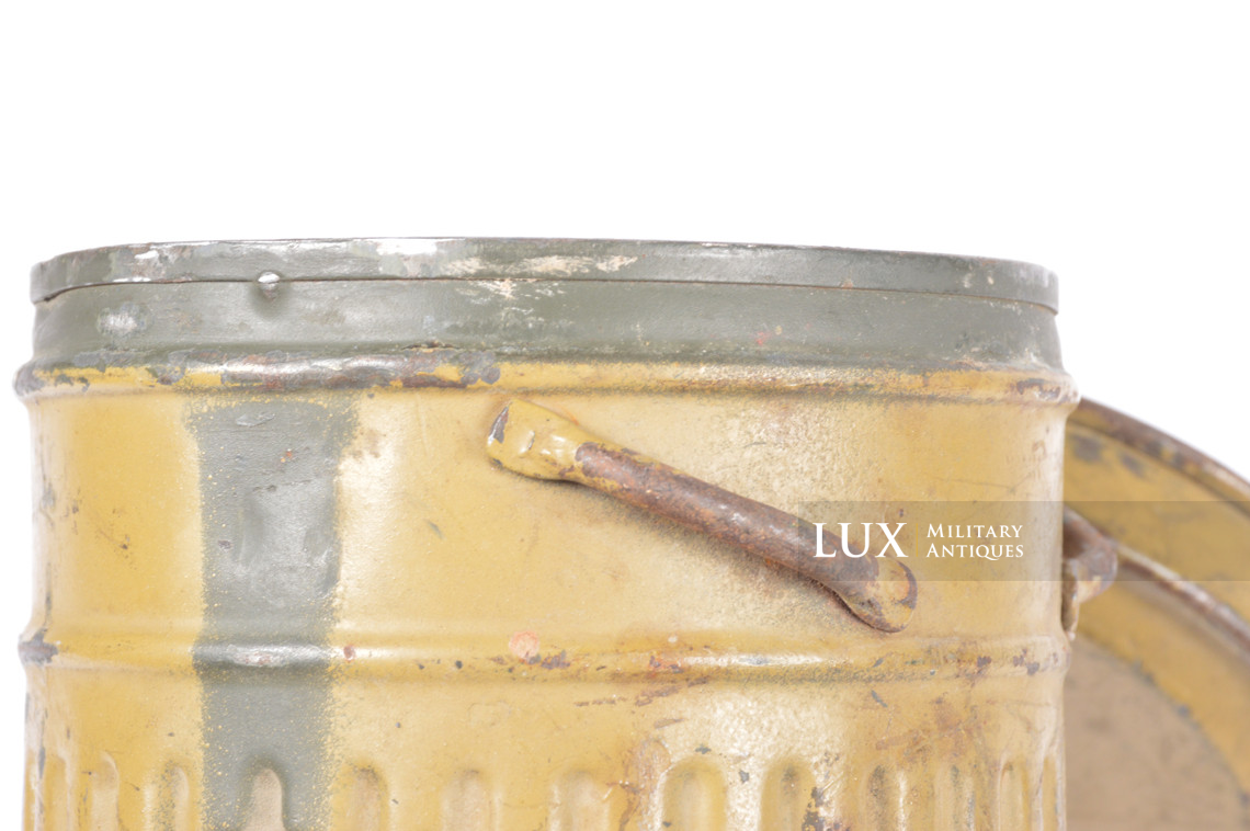 German tan camouflage gas mask canister, « Uffz Reckert » - photo 23