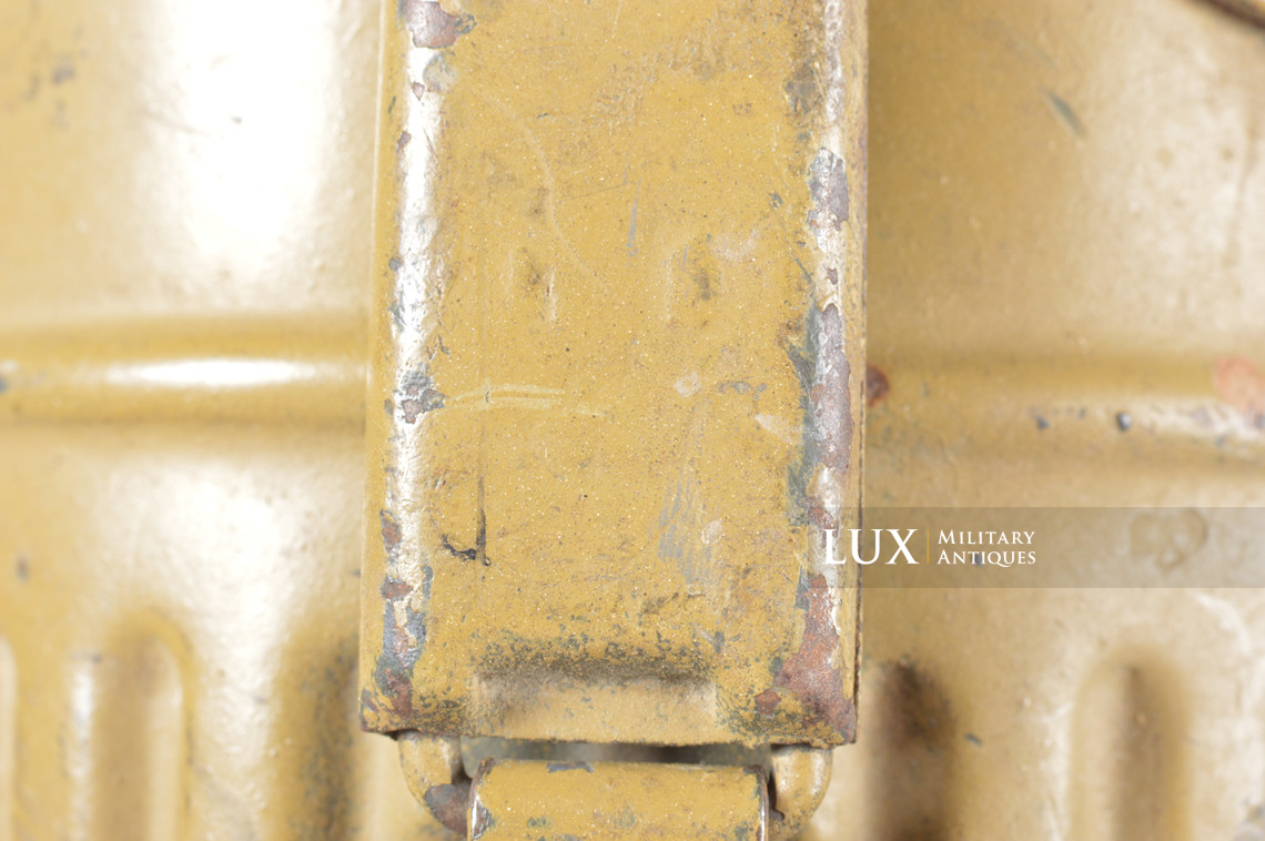 German tan camouflage gas mask canister, « Uffz Reckert » - photo 29