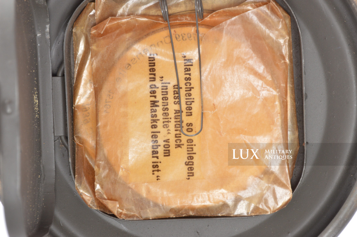 German short three-tone camouflage gas mask set, « untouched / as-found » - photo 37