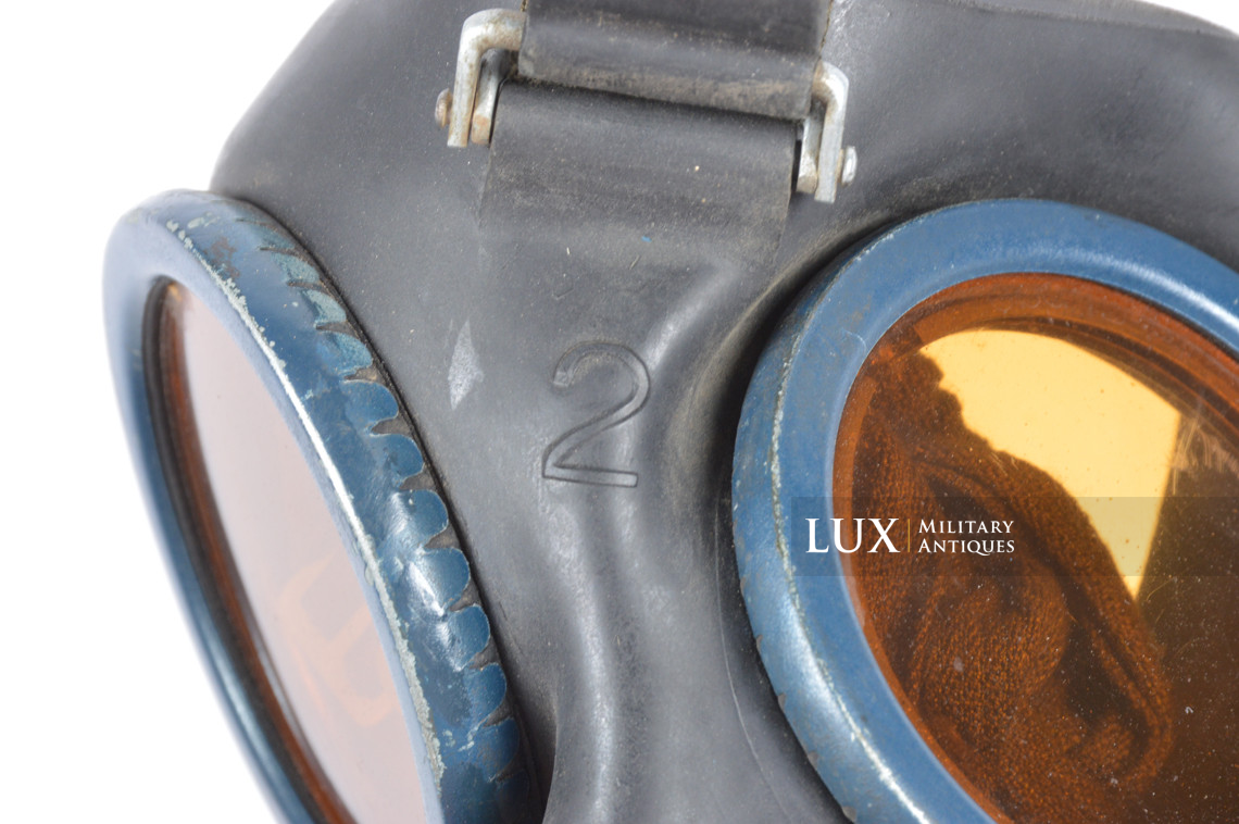 German late-war two tone camouflage gas mask set, « toxic colors » - photo 49